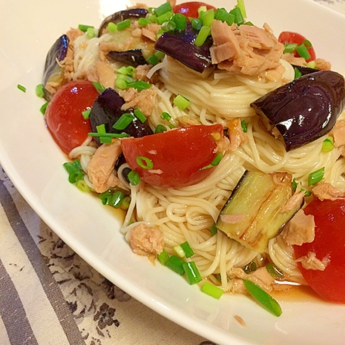 トマト茄子ツナで具だくさんなそうめん レシピ 作り方 By ゆぅ 楽天レシピ トマト茄子ツナで具だくさんなそうめん レシピ 作り方 By ゆぅ 楽天レシピ